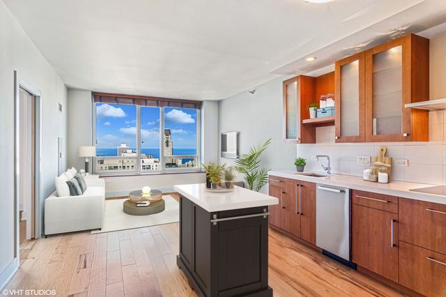 33 W ONTARIO Street 56G, Chicago, IL 60654