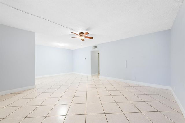 1340 NE 28TH Avenue 232, Pompano Beach, FL 33062