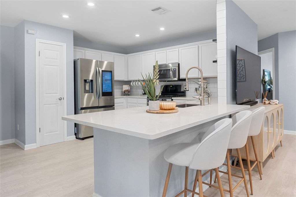 1300 Cedar Hills BLVD, Cedar Park, TX 78613