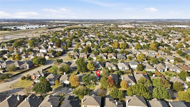 9204 Newport Lane, Mckinney, TX 75071