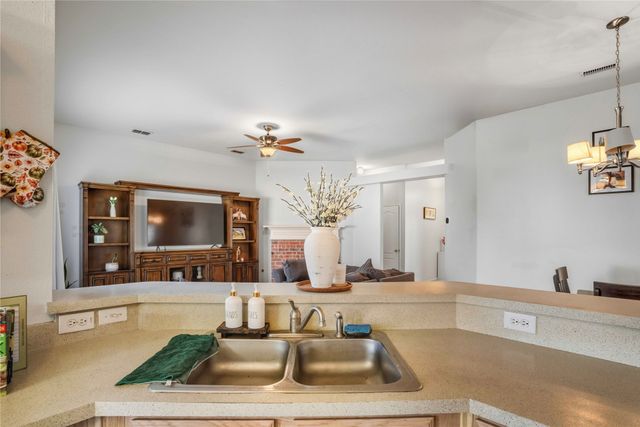 9204 Newport Lane, Mckinney, TX 75071