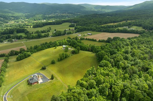 195 Estep Loop, Elizabethton, TN 37643
