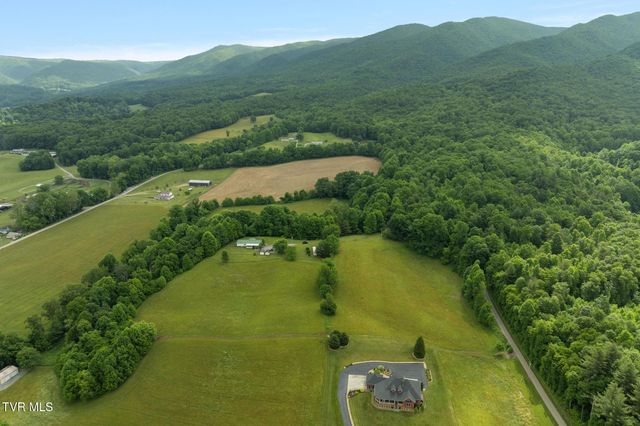 195 Estep Loop, Elizabethton, TN 37643