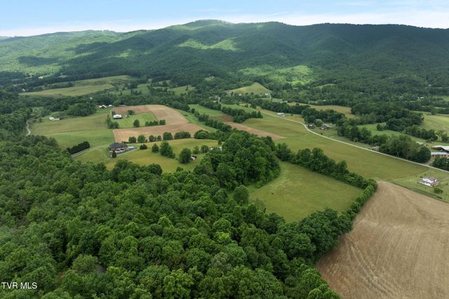 195 Estep Loop, Elizabethton, TN 37643