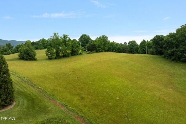 195 Estep Loop, Elizabethton, TN 37643