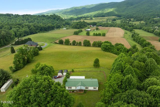 195 Estep Loop, Elizabethton, TN 37643