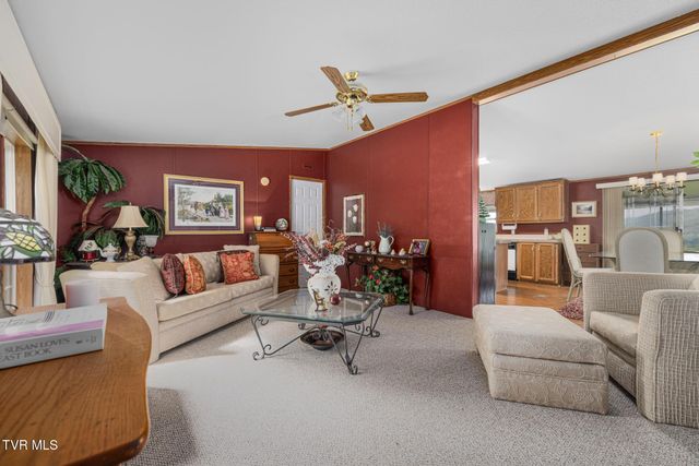 195 Estep Loop, Elizabethton, TN 37643