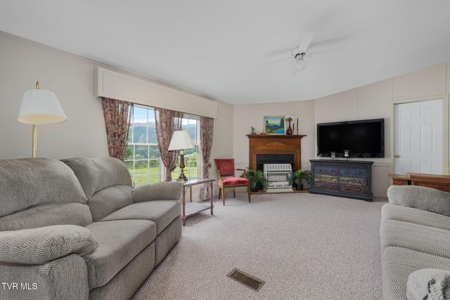 195 Estep Loop, Elizabethton, TN 37643