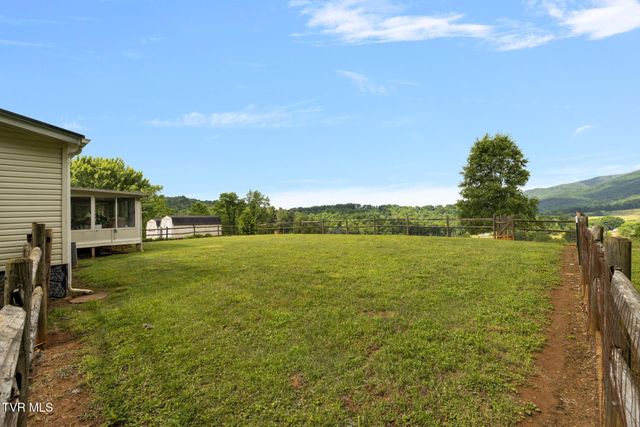 195 Estep Loop, Elizabethton, TN 37643