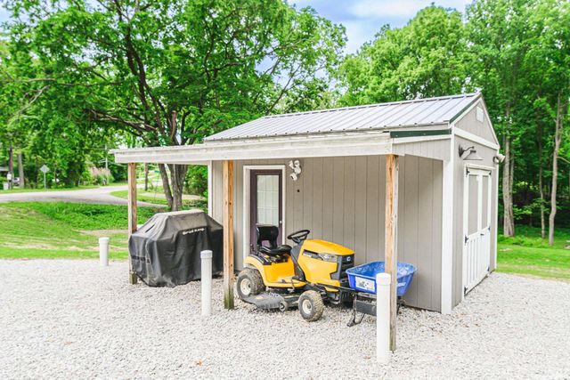 2415 W Fountain Drive, Bloomington, IN 47404