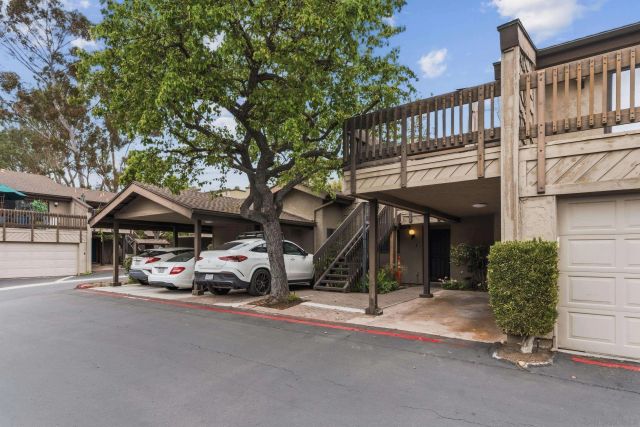 8368 Via Sonoma East, La Jolla, CA 92037