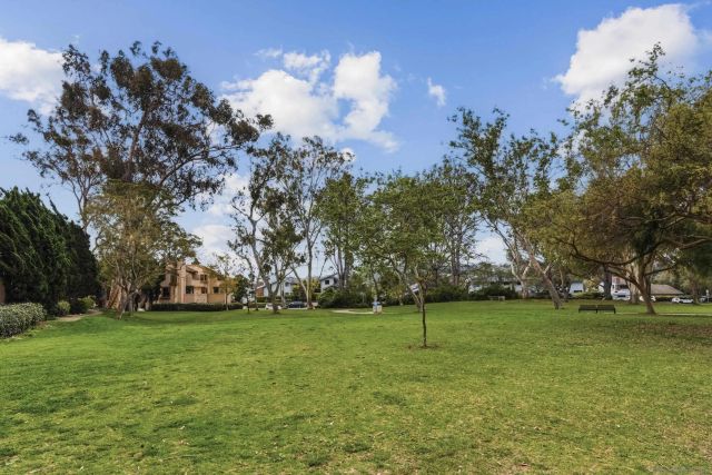 8368 Via Sonoma East, La Jolla, CA 92037