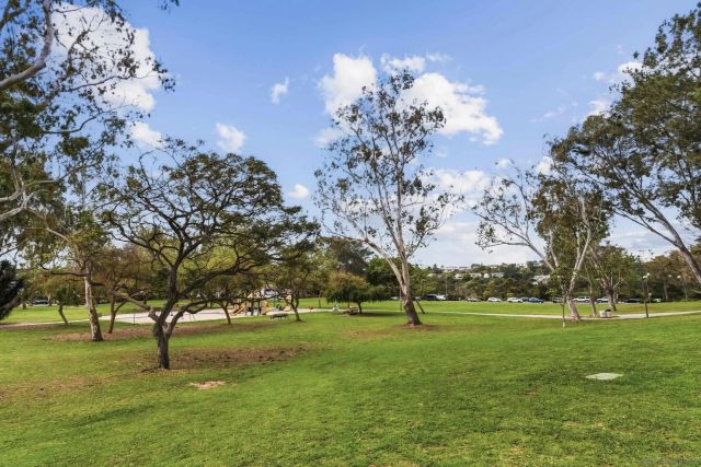 8368 Via Sonoma East, La Jolla, CA 92037