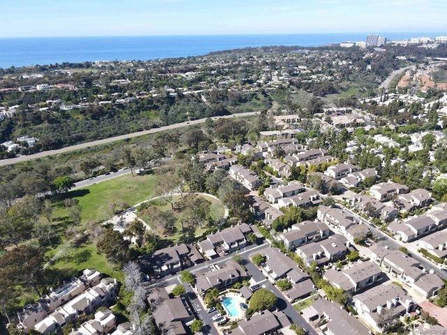 8368 Via Sonoma East, La Jolla, CA 92037
