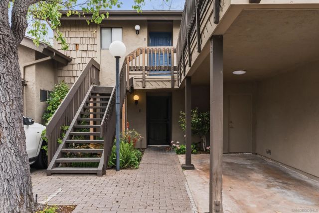 8368 Via Sonoma East, La Jolla, CA 92037