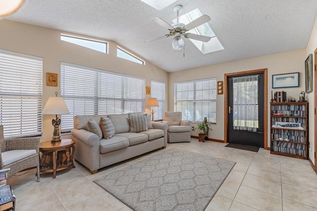 121 Neptune Rd, St Augustine, FL 32086