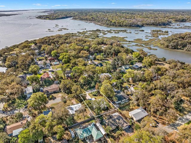121 Neptune Rd, St Augustine, FL 32086