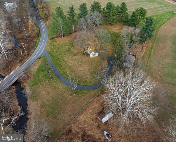 570 LEWISVILLE RD, Lincoln University, PA 19352