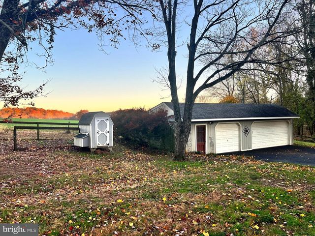 570 LEWISVILLE RD, Lincoln University, PA 19352