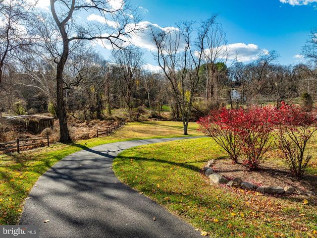 570 LEWISVILLE RD, Lincoln University, PA 19352