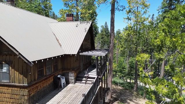 15 Rock Haven, Shaver Lake, CA 93664