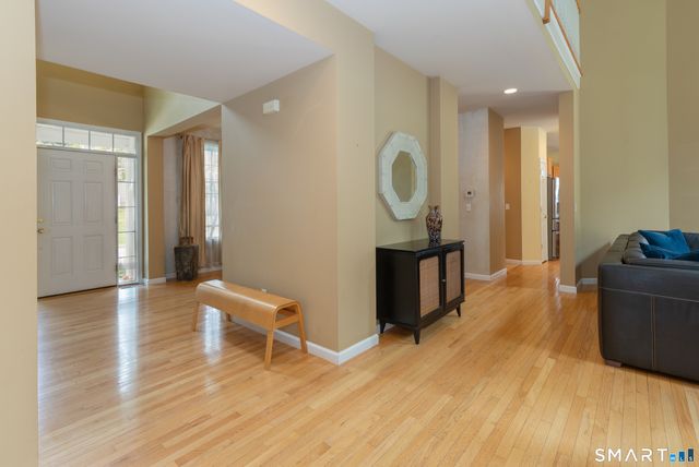 19 Revere Circle 19, Southbury, CT 06488