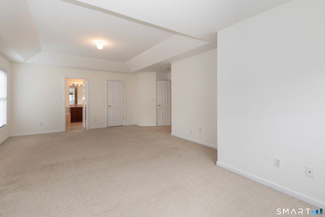 19 Revere Circle 19, Southbury, CT 06488
