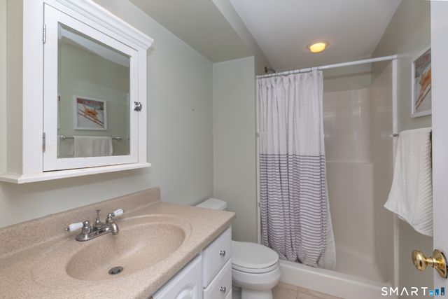 19 Revere Circle 19, Southbury, CT 06488