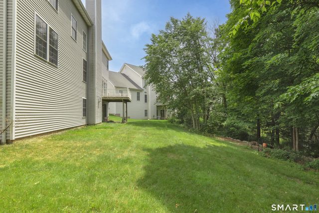 19 Revere Circle 19, Southbury, CT 06488