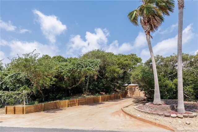 14221 Sand Dollar Ave, Corpus Christi, TX 78418