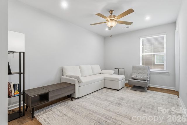 4011 Vista Pine Drive, Charlotte, NC 28215