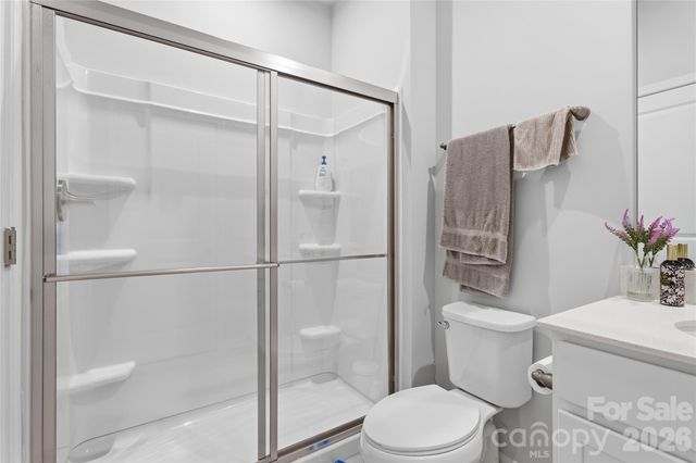 4011 Vista Pine Drive, Charlotte, NC 28215
