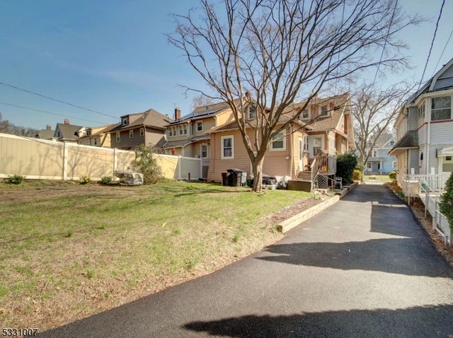 27 Colonial Ter, East Orange City, NJ 07017