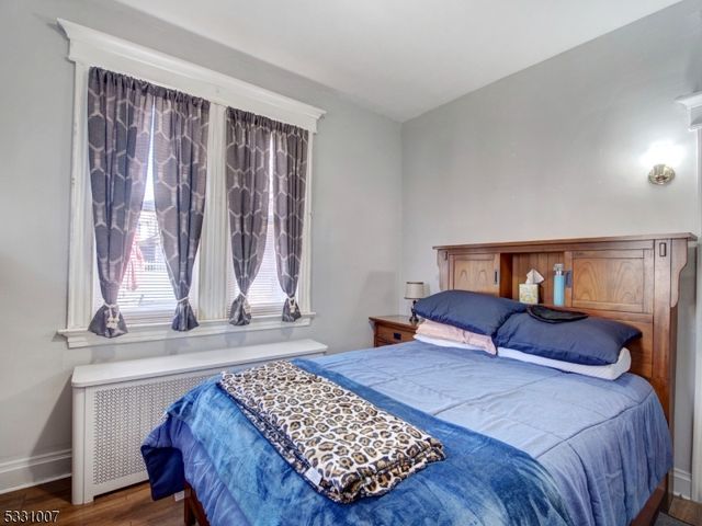 27 Colonial Ter, East Orange City, NJ 07017