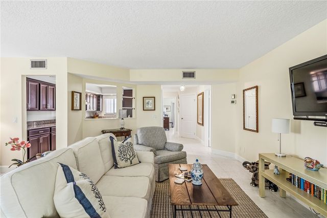 1155 Reef Road B-7, Vero Beach, FL 32963