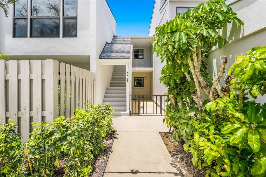 1155 Reef Road B-7, Vero Beach, FL 32963