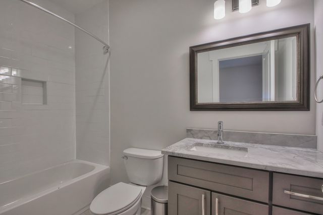 1319 Pillow St, Nashville, TN 37203