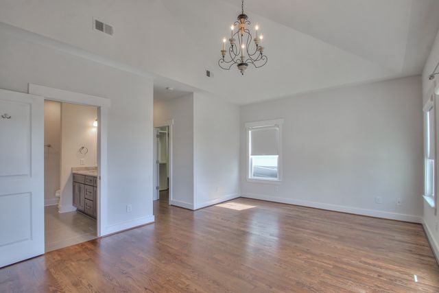 1319 Pillow St, Nashville, TN 37203