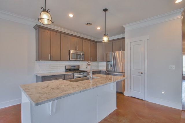 1319 Pillow St, Nashville, TN 37203