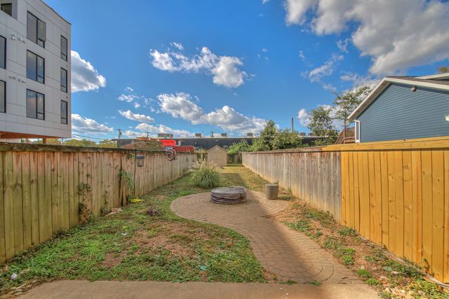 1319 Pillow St, Nashville, TN 37203