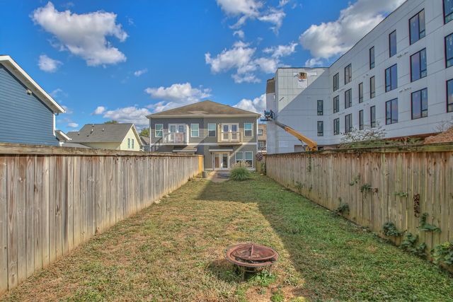 1319 Pillow St, Nashville, TN 37203