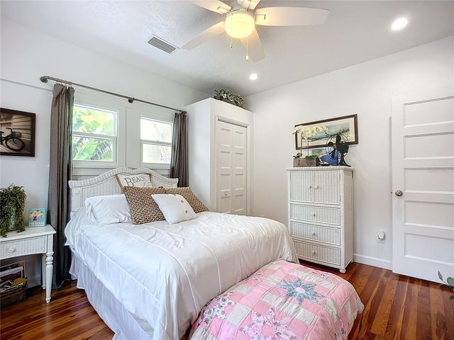 216 MURRAY STREET, New Smyrna Beach, FL 32168