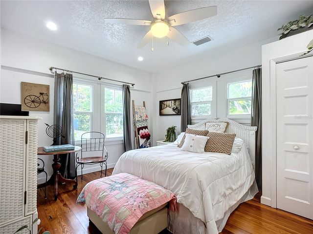 216 MURRAY STREET, New Smyrna Beach, FL 32168