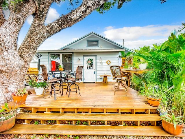 216 MURRAY STREET, New Smyrna Beach, FL 32168