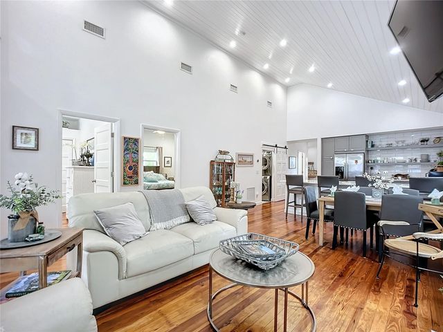 216 MURRAY STREET, New Smyrna Beach, FL 32168