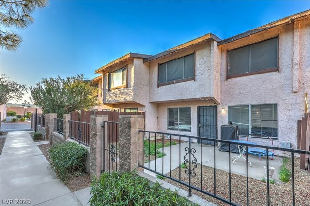 4338 Caliente Street 5, Las Vegas, NV 89119