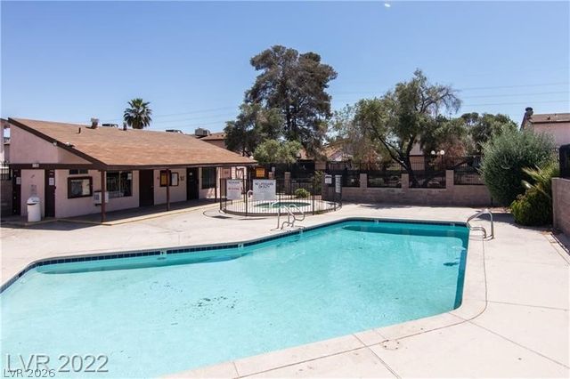 4338 Caliente Street 5, Las Vegas, NV 89119