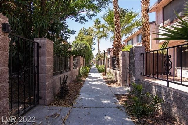 4338 Caliente Street 5, Las Vegas, NV 89119