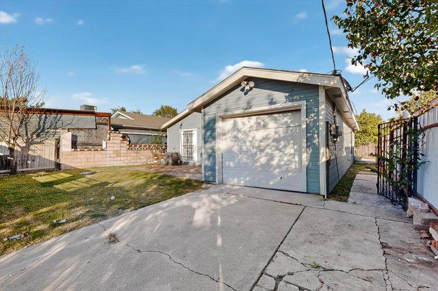 2007 Red Cloud Drive, Dallas, TX 75217