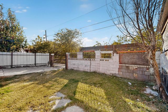 2007 Red Cloud Drive, Dallas, TX 75217